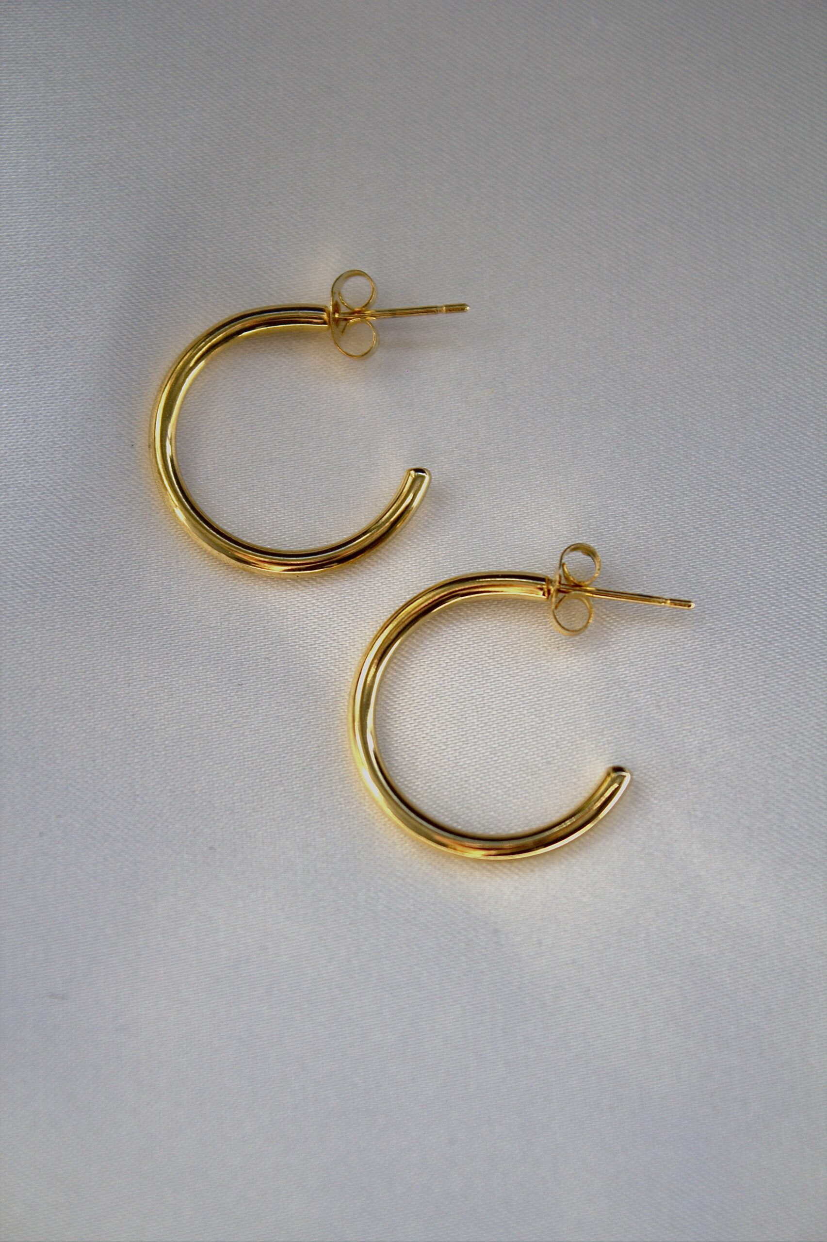 pendientes acero inoxidable hipoalergenico waterproof sin niquel sin plomo baño oro 18k